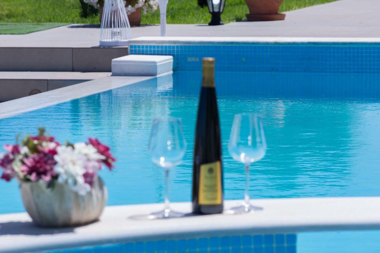 Villa Kounoupidiana Kounoupidhianá Exteriör bild